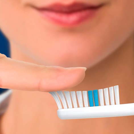Escova Dental Oral-B Classic Macia 40