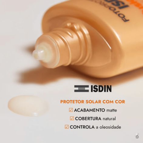 Protetor Solar Facial Isdin Fusion Water Magic Color FPS50 Cor Clara 50ml